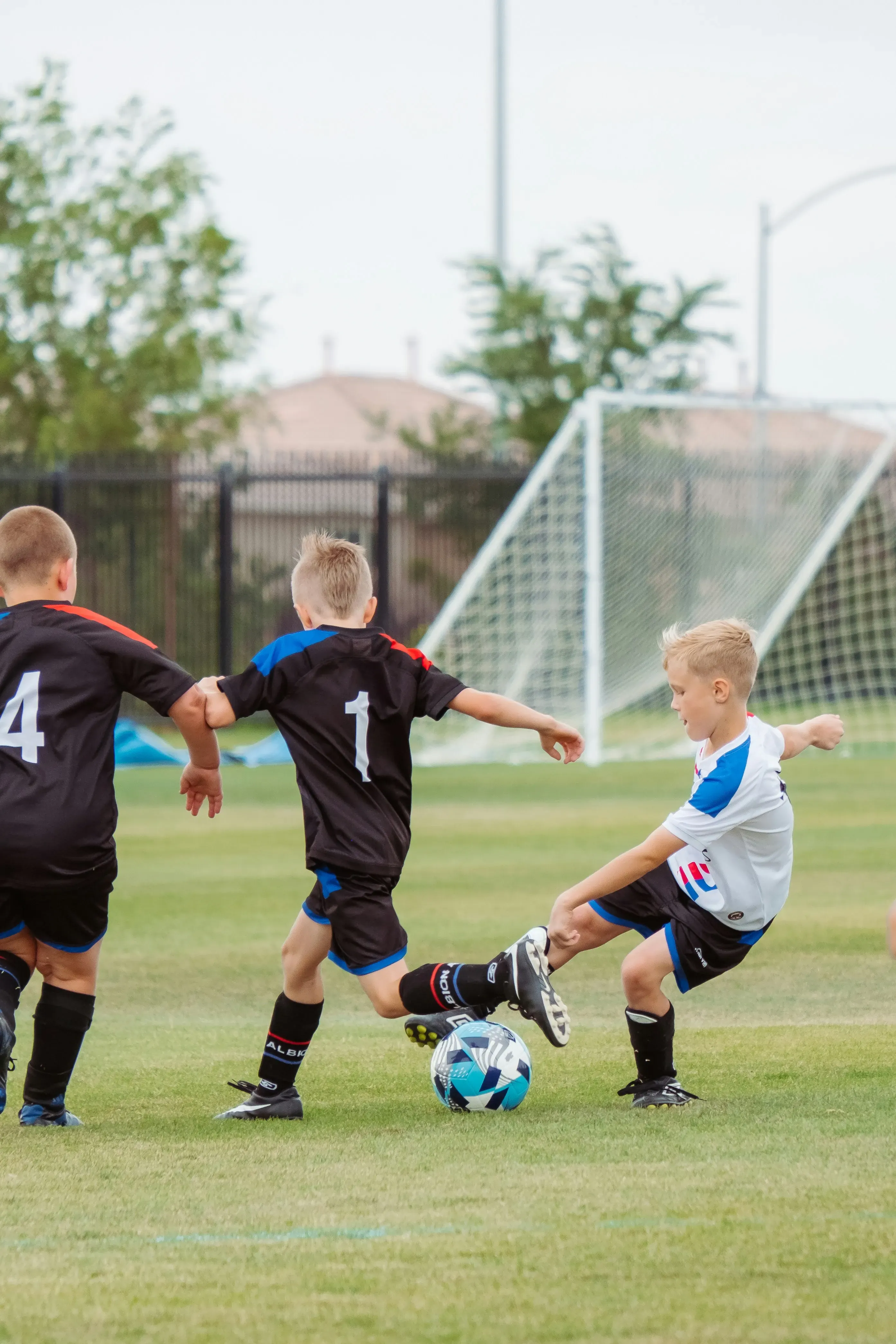 What's the Best Way to Manage a Youth Soccer Team as a First-Time Coach?
